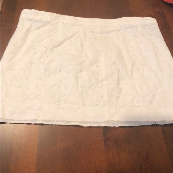 Gap white above knee skirt - Picture 1 of 2
